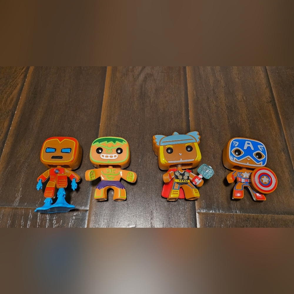 Funko Pop! Marvel Special Edition Gingerbread hulk captain America Thor Iron man